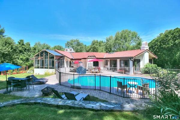 $929,900 | 20 Scenic Hill Lane, Monroe, CT 06468