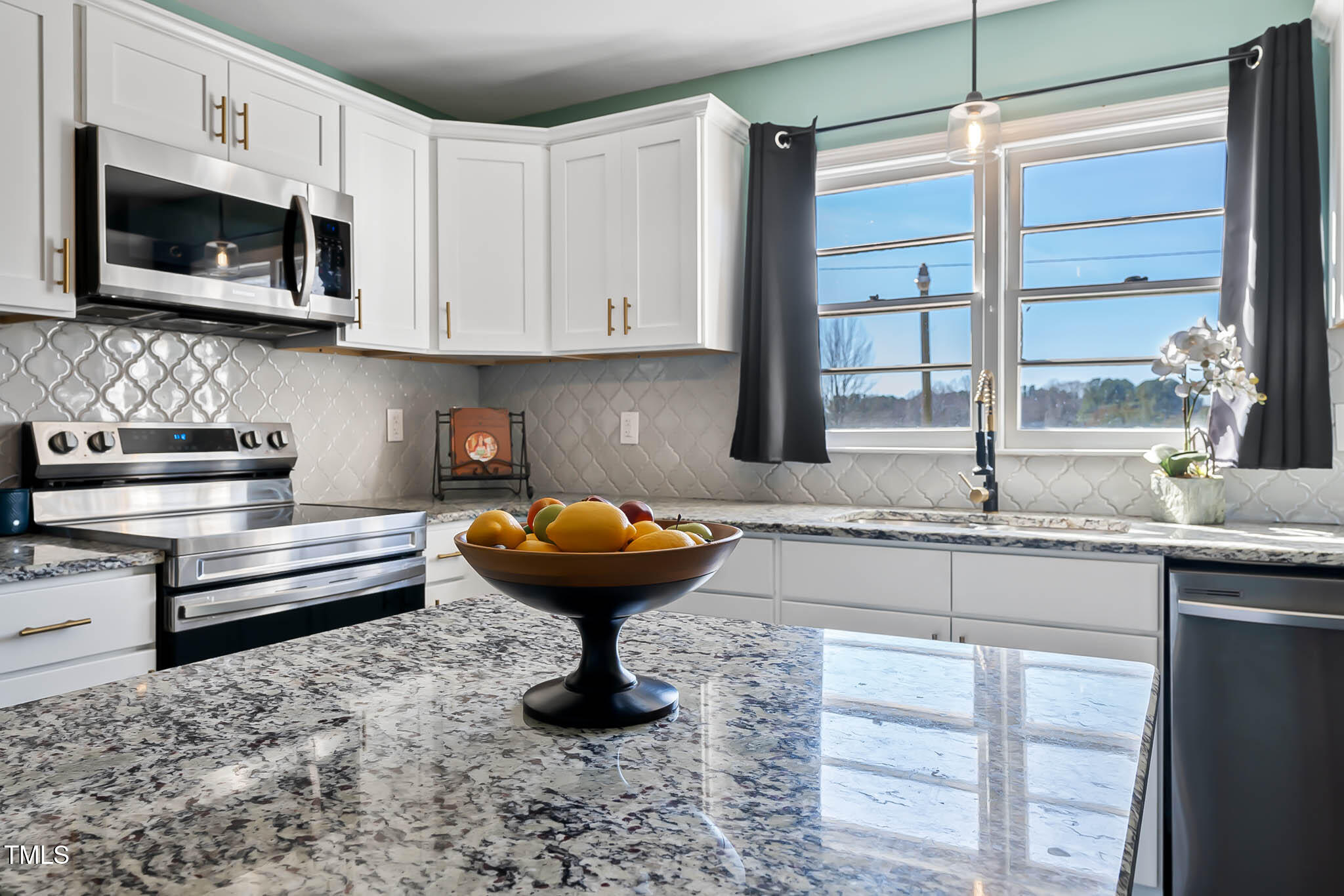 55 Daniel Harris Road Henderson, NC 27537 - Photo 10 of 43 DSC07164