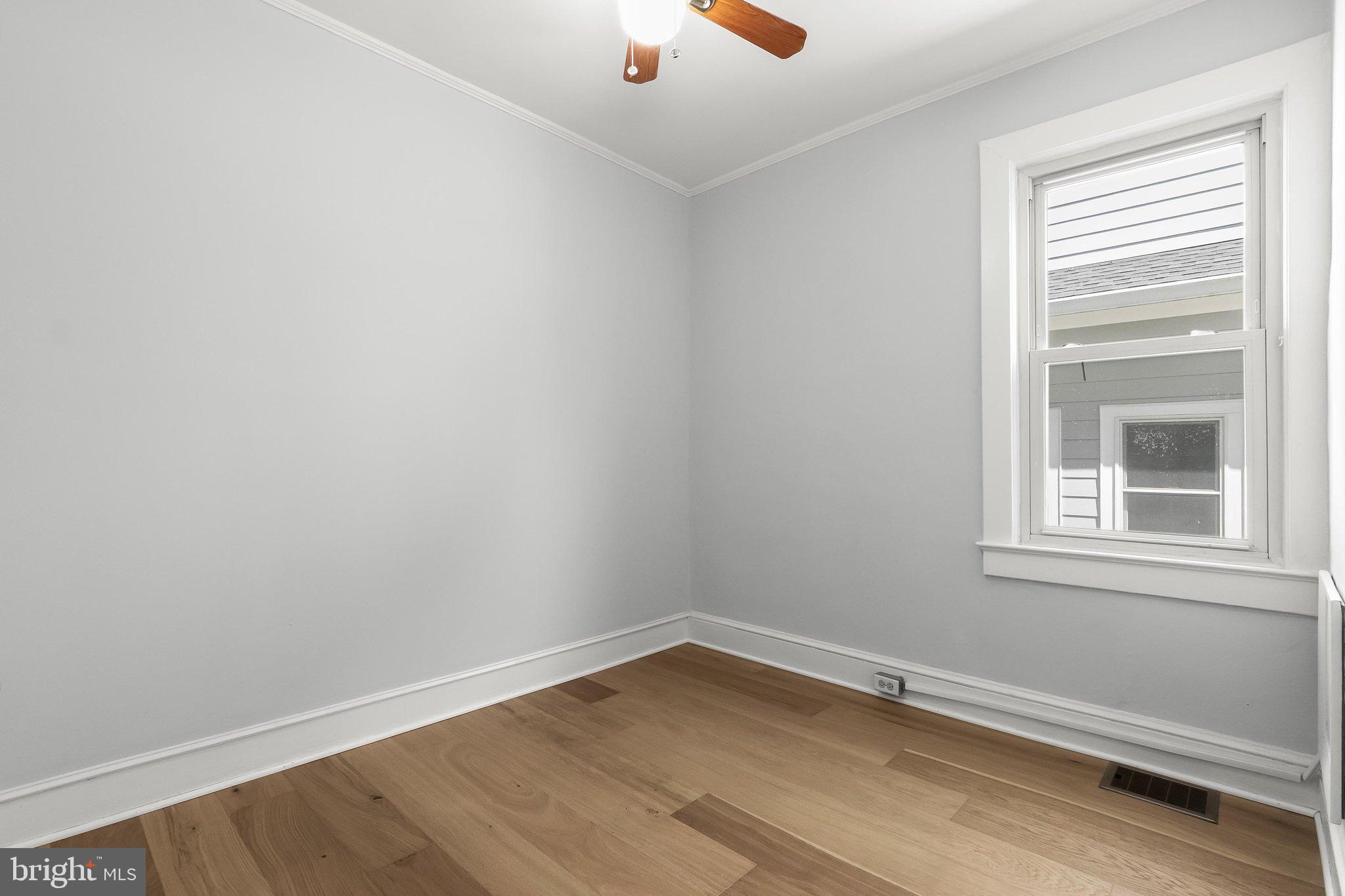 4212 Kennedy Street Hyattsville, MD 20781 - Photo 18 of 48 Bedroom 3 - Main Level