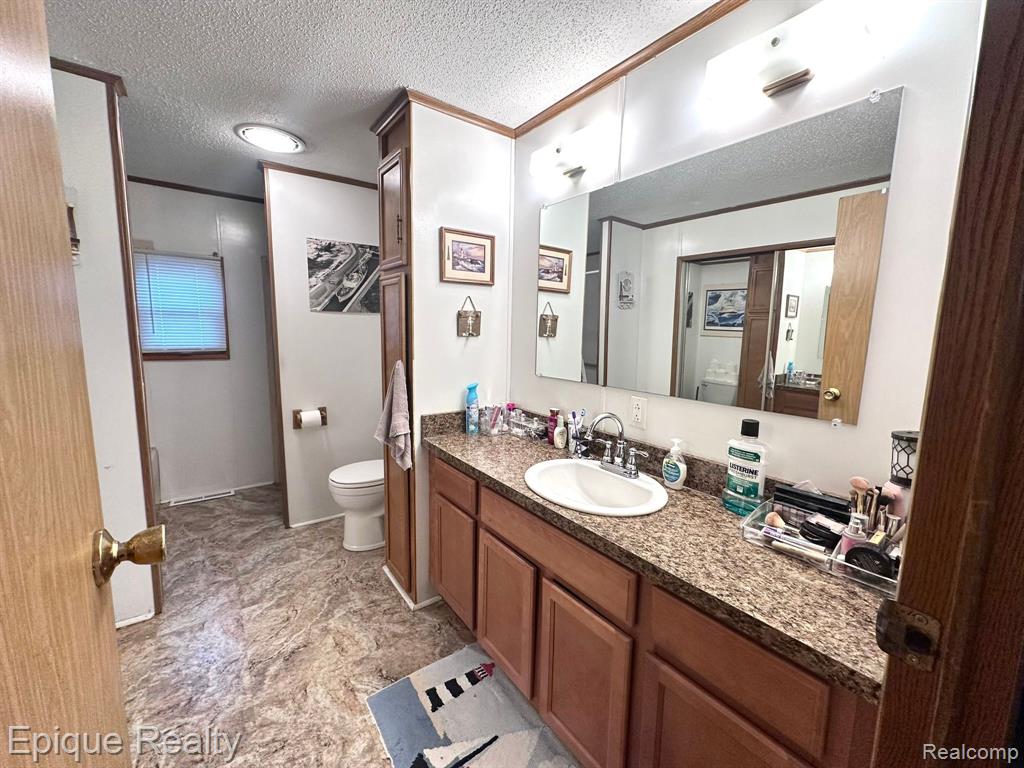 13027 Norman Road Yale, MI 48097 - Photo 20 of 48