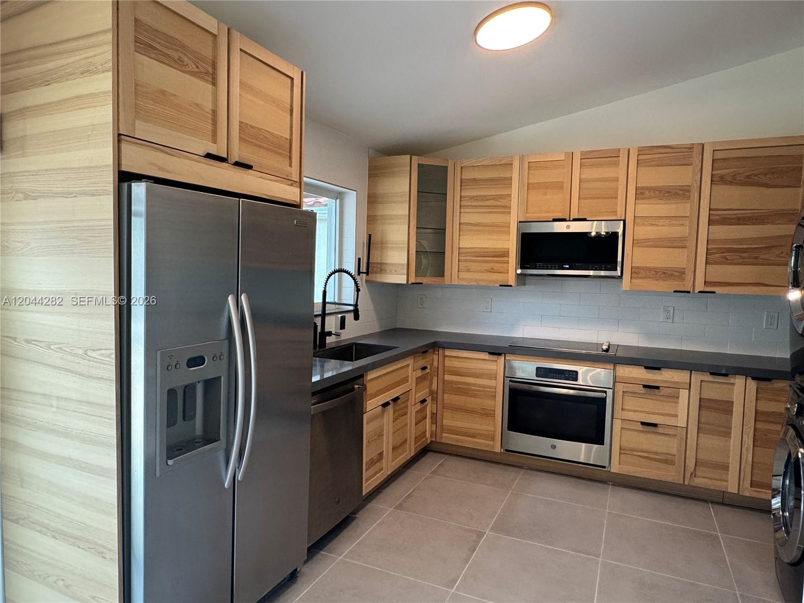 12845 Southwest 150th Terrace Miami, FL 33186 - Photo 4 of 70