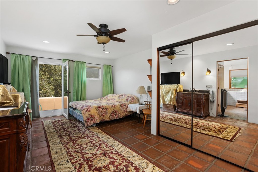 3264 Shearer Crossing Fallbrook, CA 92028 - Photo 22 of 41 Primary Bedroom