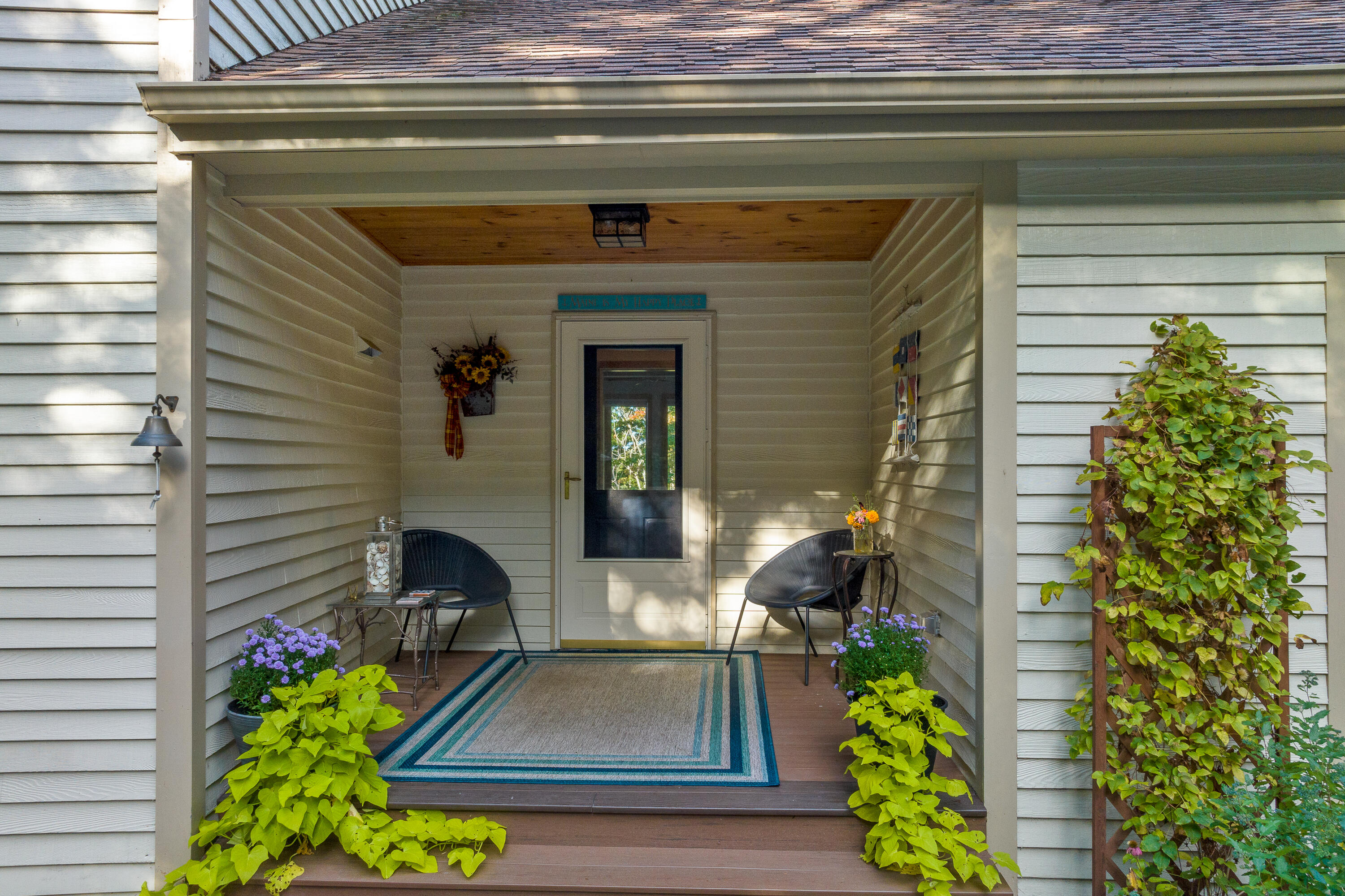 36 Reach Road Harpswell, ME 04079 - Photo 5 of 73 Entry into Middle Level