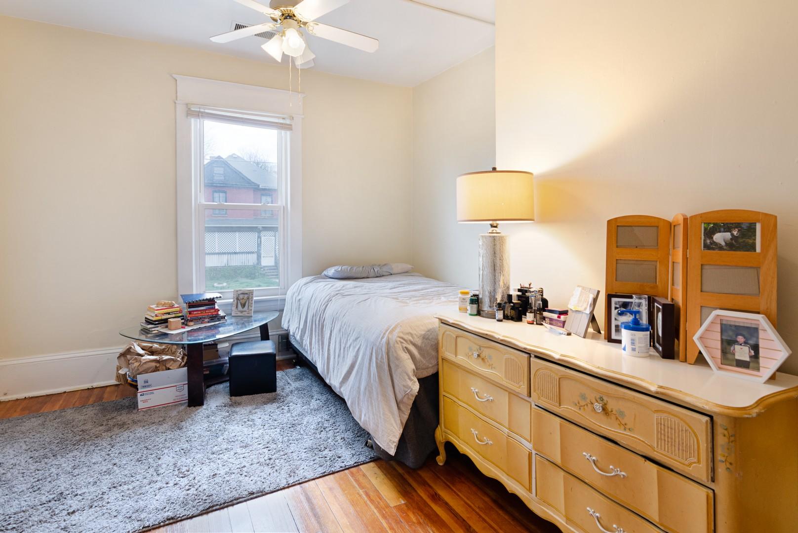 1826 Rorer Avenue Southwest Roanoke, VA 24016 - Photo 23 of 39 B Bedroom1