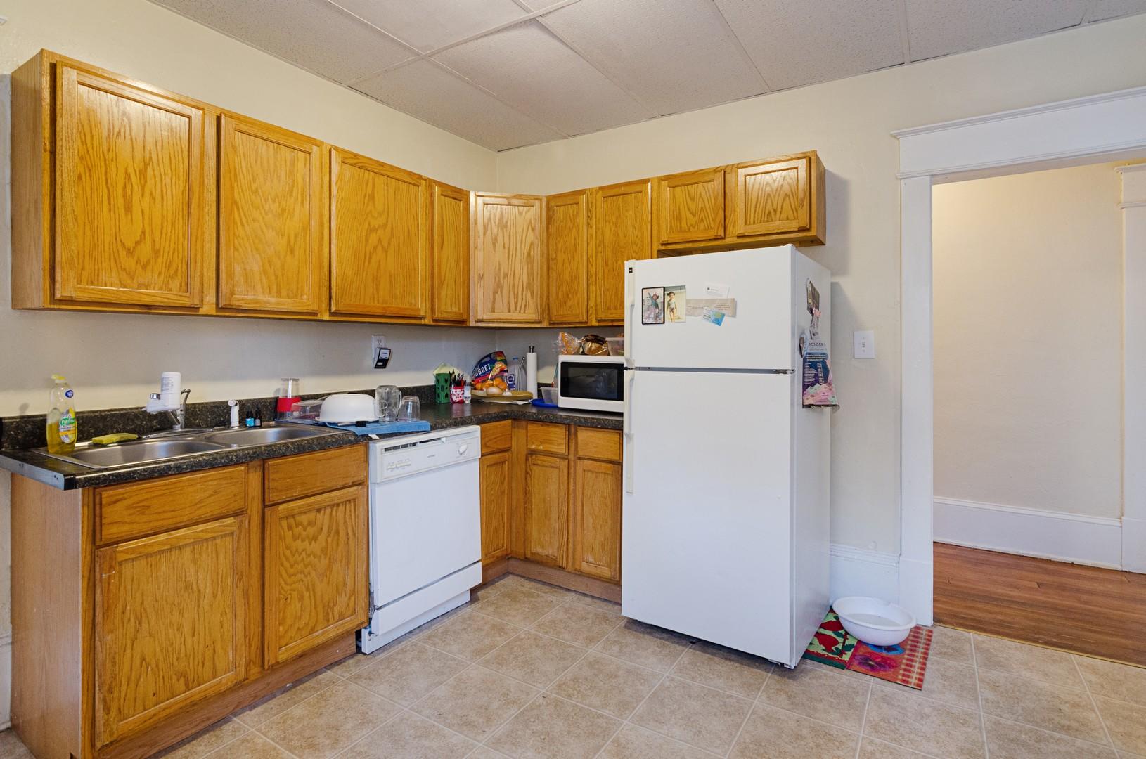 1826 Rorer Avenue Southwest Roanoke, VA 24016 - Photo 33 of 39 B Kitchen
