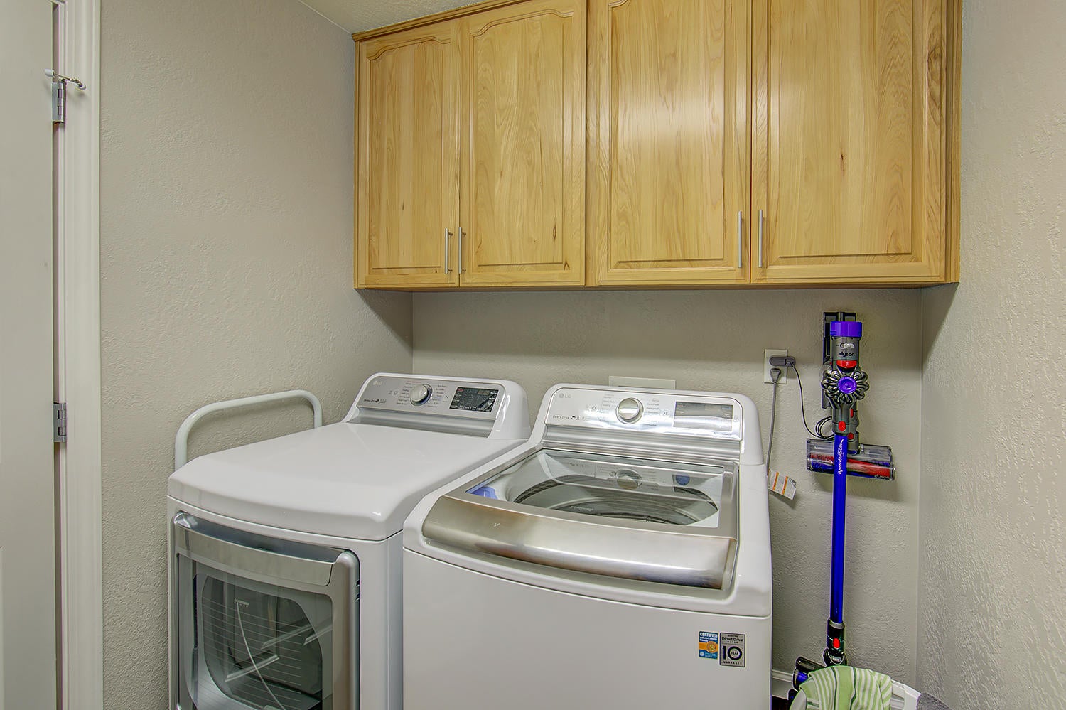 509 Ridgeway Avenue Central Point, OR 97502 - Photo 17 of 32 Utility Area