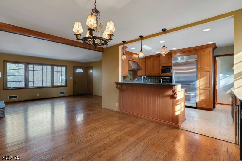 43 King George Road Warren, NJ 07059 - Photo 13 of 35