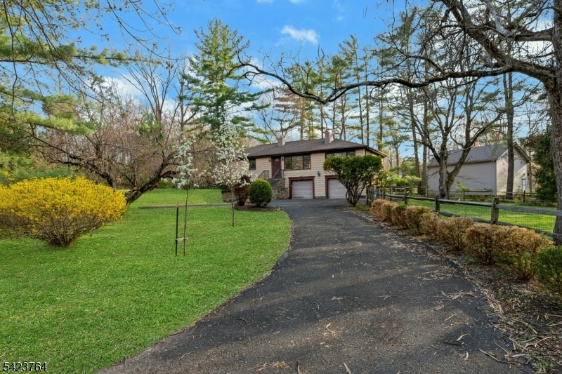 43 King George Road Warren, NJ 07059 - Photo 2 of 15