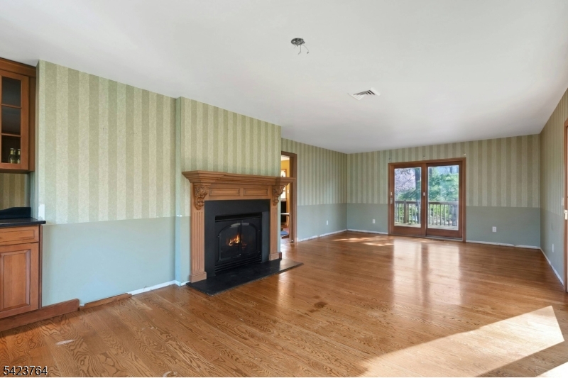 43 King George Road Warren, NJ 07059 - Photo 21 of 35