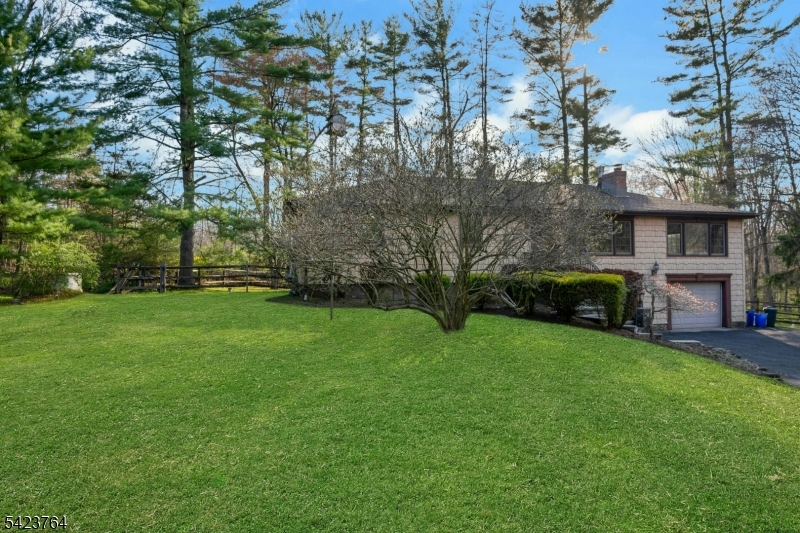 43 King George Road Warren, NJ 07059 - Photo 29 of 35
