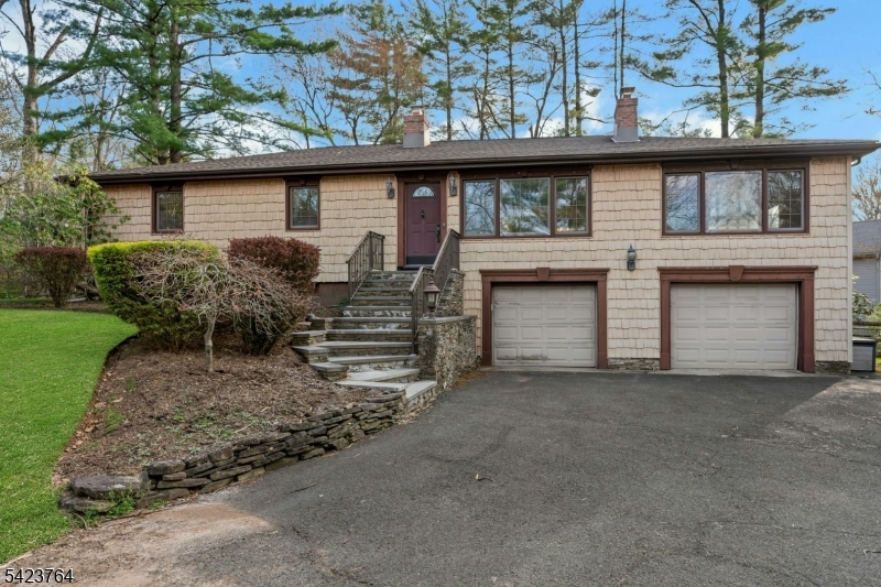 43 King George Road Warren, NJ 07059 - Photo 3 of 35