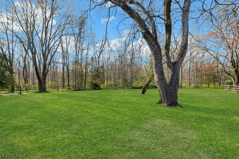 43 King George Road Warren, NJ 07059 - Photo 8 of 15