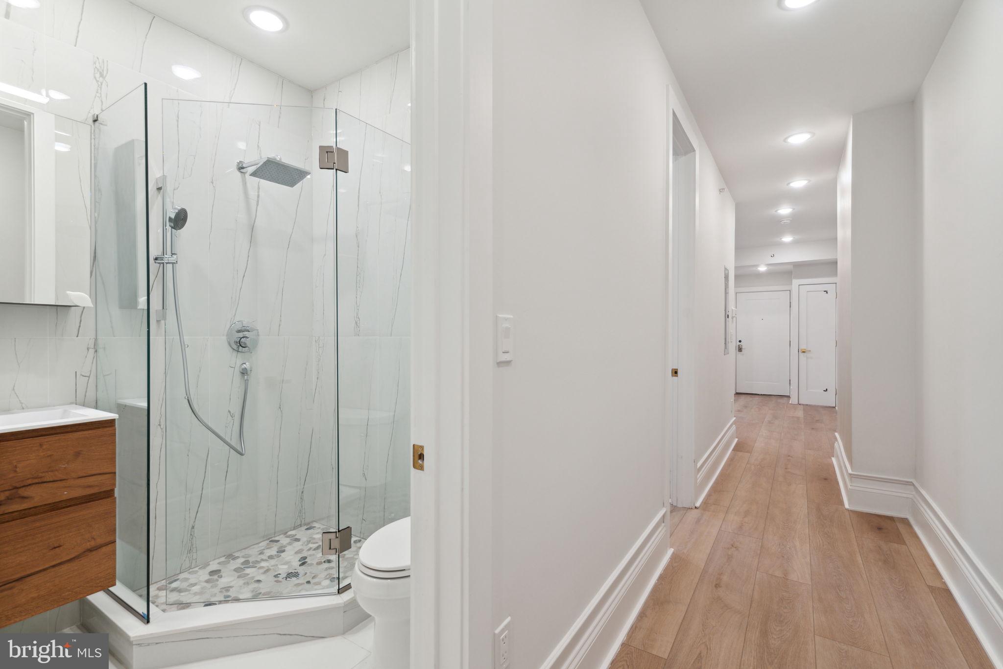 1822 Chestnut Street, Unit 3R Philadelphia, PA 19103 - Photo 13 of 27