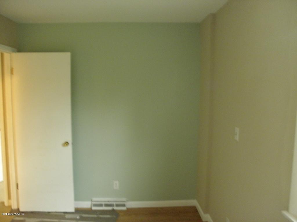 178 Middle Road Clarksburg, MA 01247 - Photo 14 of 38 thumb_P1010170_1024
