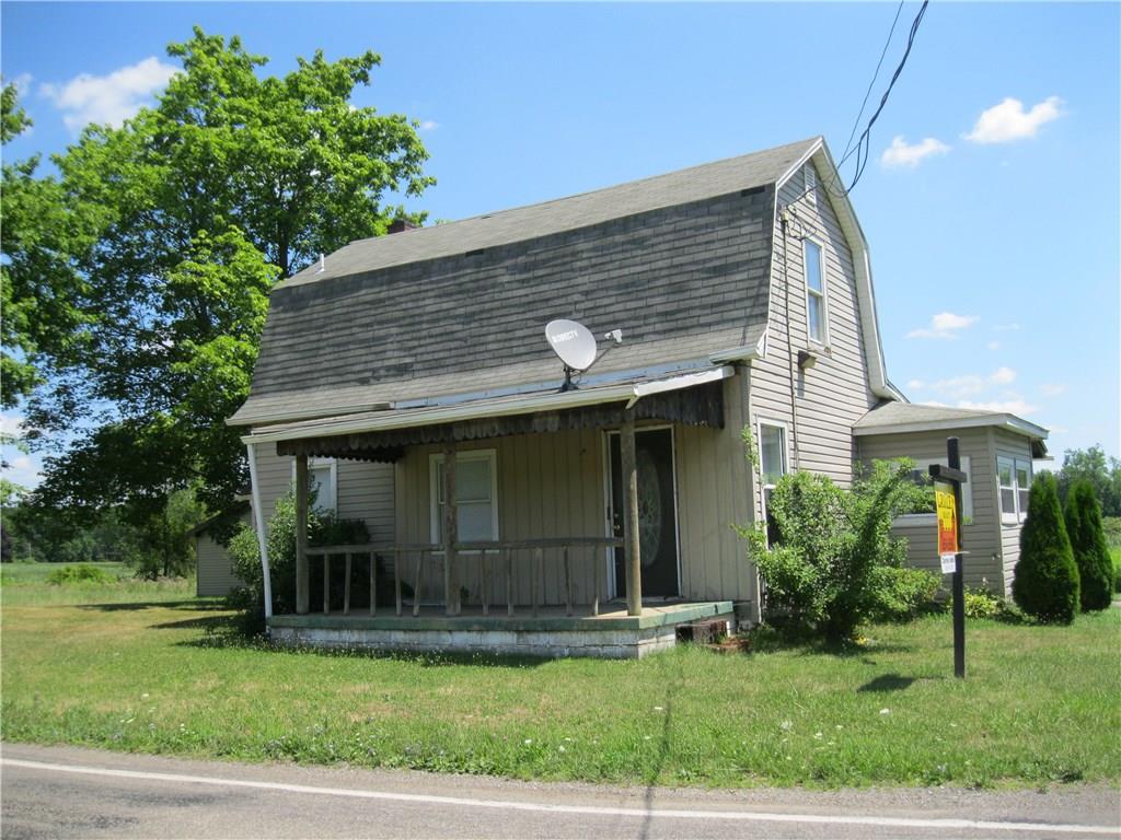 4060 Old Mercer Road New Castle, PA 16105 - Photo 1 of 20 Exterior Front Old Mercer Road