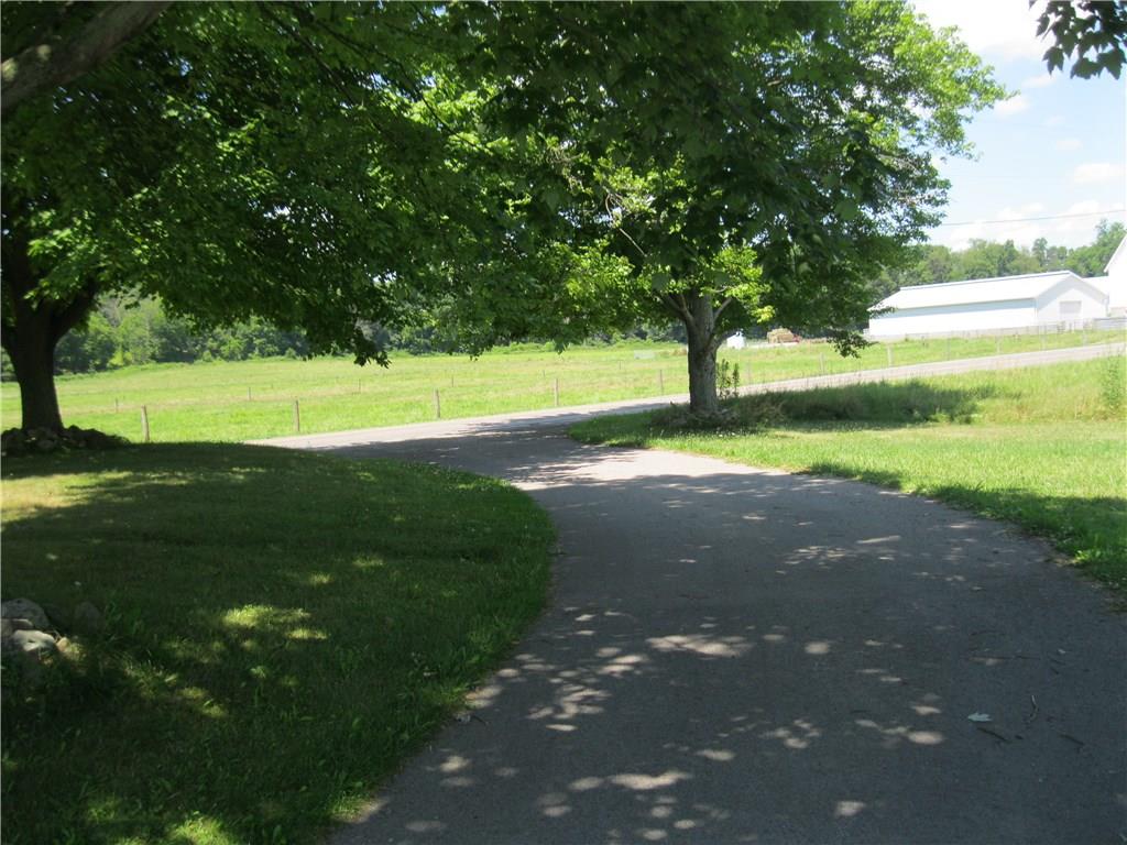 4060 Old Mercer Road New Castle, PA 16105 - Photo 17 of 20 wrap around drive way