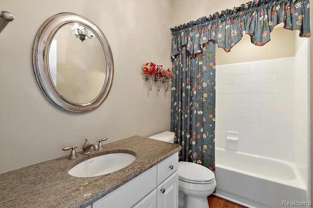 1682 Maple Creek Court Rochester, MI 48306 - Photo 39 of 66 Gallery Image 39