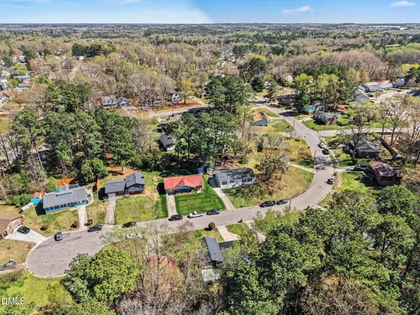 $389,900 | 2608 Adcox Place, Raleigh, NC 27610