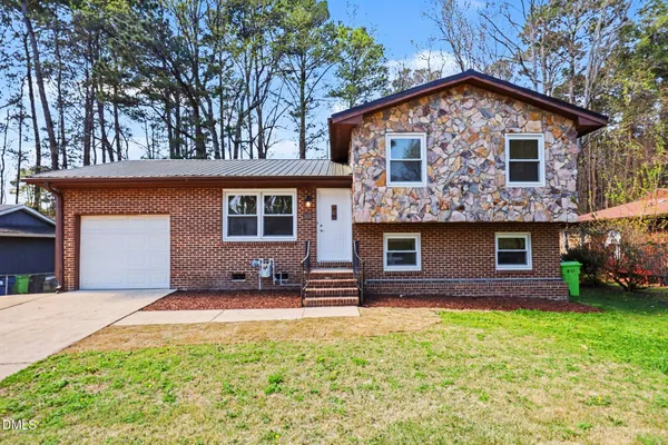 $389,900 | 2608 Adcox Place, Raleigh, NC 27610