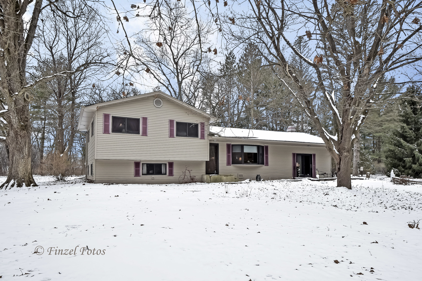 7605 Kemman Road Hebron, IL 60034 - Photo 1 of 17