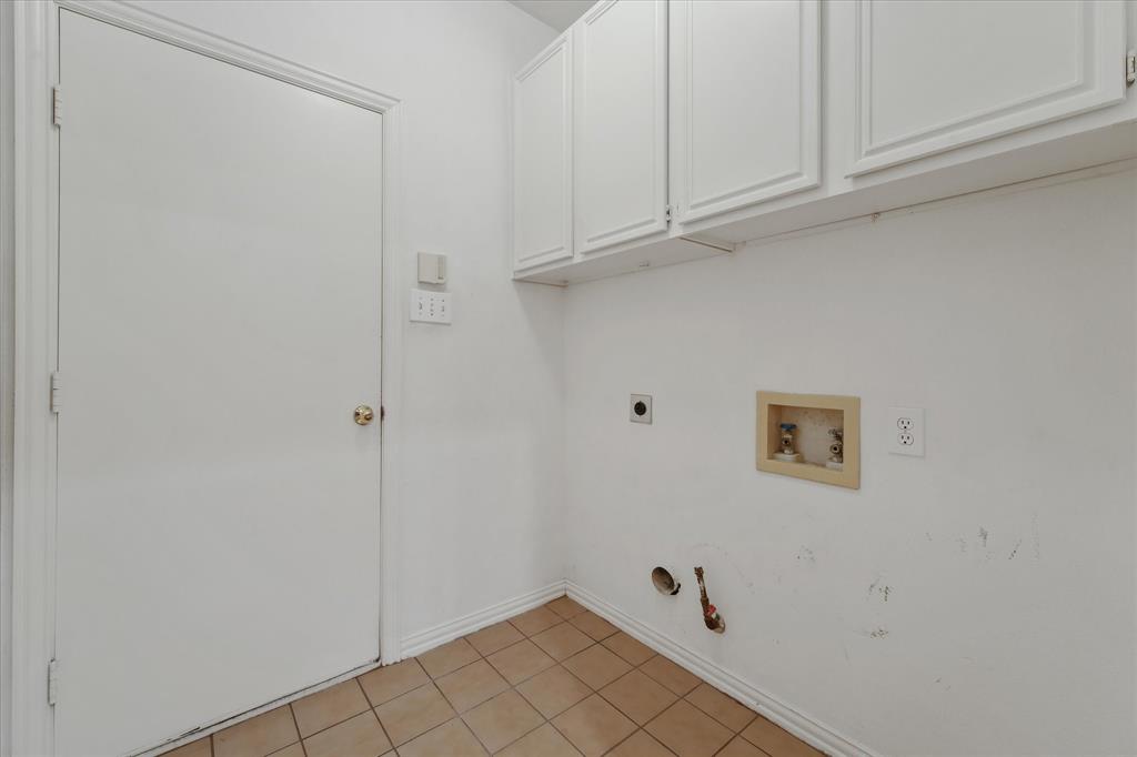 525 Springhill Drive Hurst, TX 76054 - Photo 26 of 40