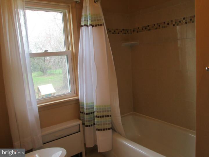 1266 Southampton Road Philadelphia, PA 19116 - Photo 20 of 24 Bathroom