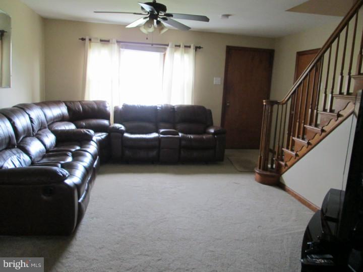 1266 Southampton Road Philadelphia, PA 19116 - Photo 5 of 24 Living Room