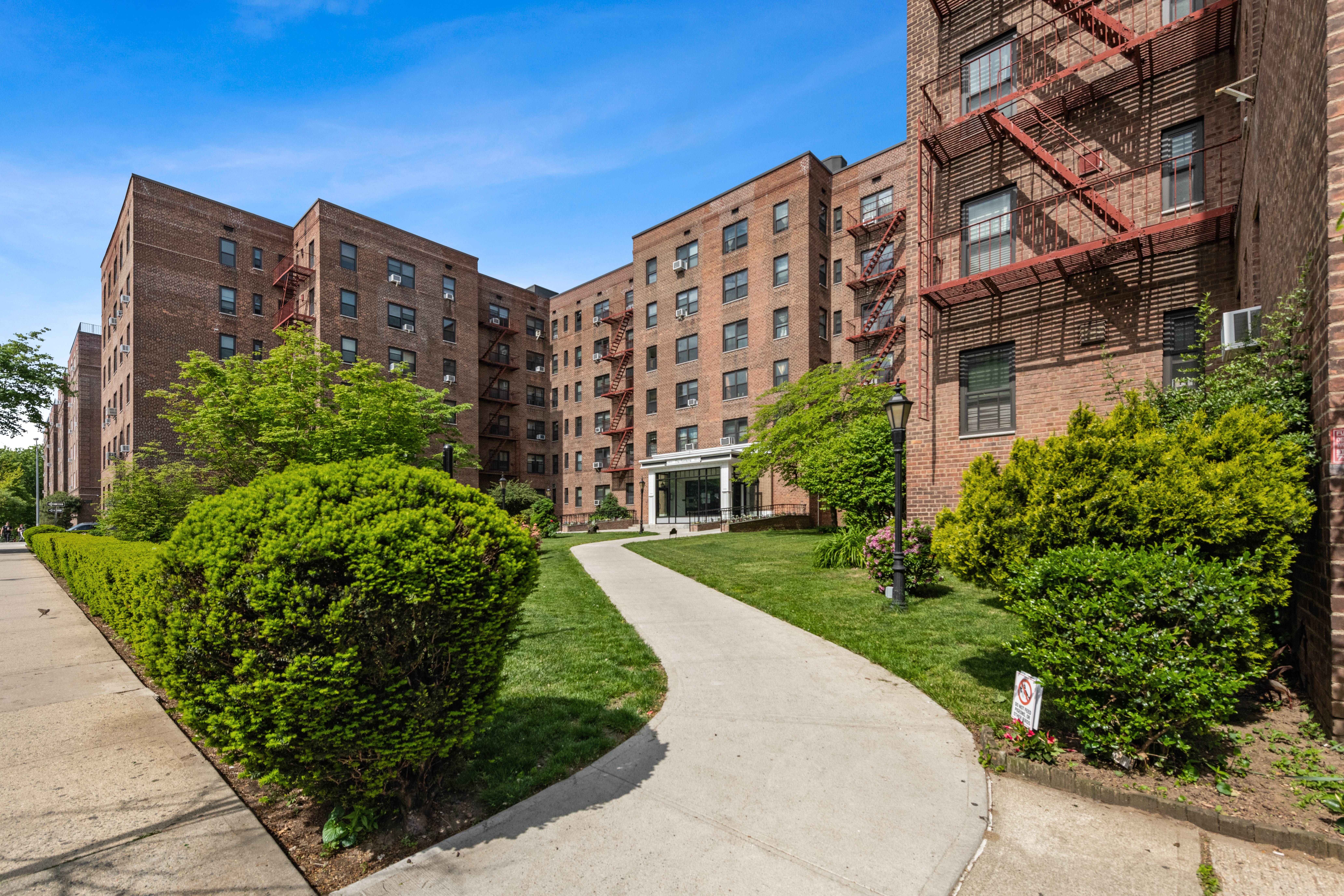 100-11 67th Road, Unit 405 Queens, NY 11375 - Photo 10 of 11