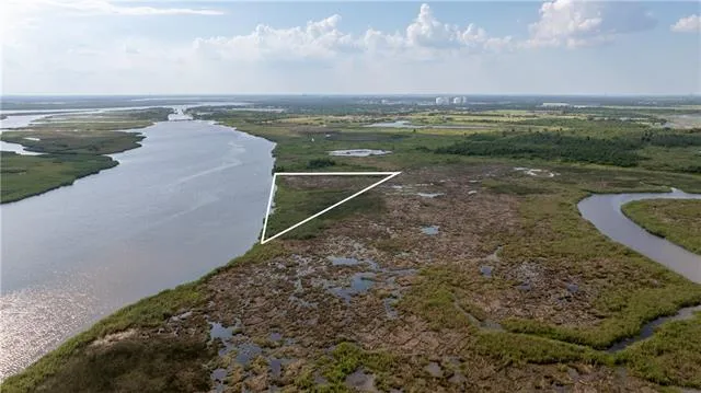 $15,000,000 | 0 Off Of Big Lake Rd Lake, Lake Charles, LA 70605