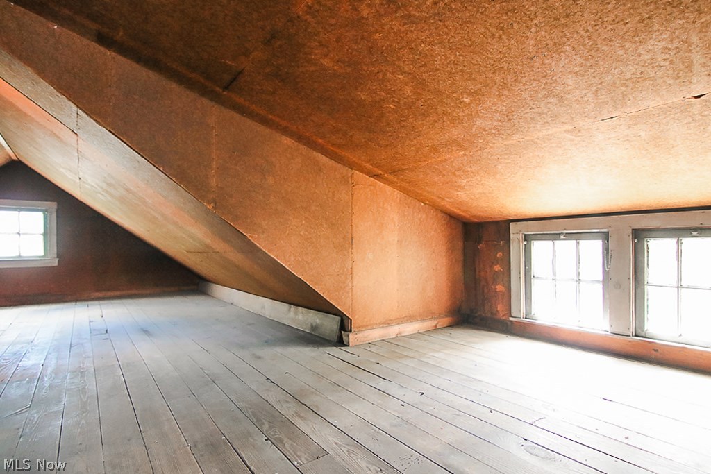 3399 Berkeley Road Cleveland, OH 44118 - Photo 21 of 25 Third floor