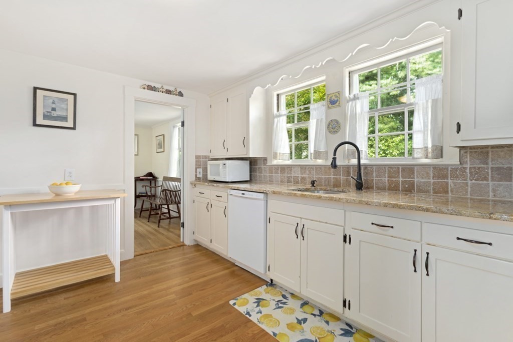 35 Carter Road Lynnfield, MA 01940 - Photo 15 of 32 Gallery Image 15