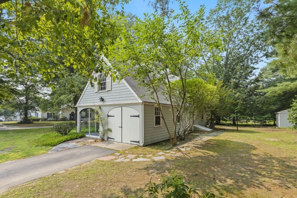 35 Carter Road Lynnfield, MA 01940 - Photo 28 of 32 Gallery Image 28