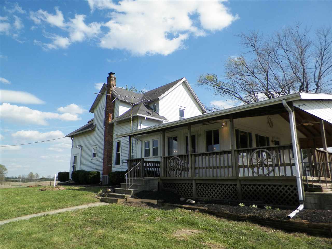 12401 South 200 E Road Muncie, IN 47302 - Photo 3 of 15 Gallery Image 3