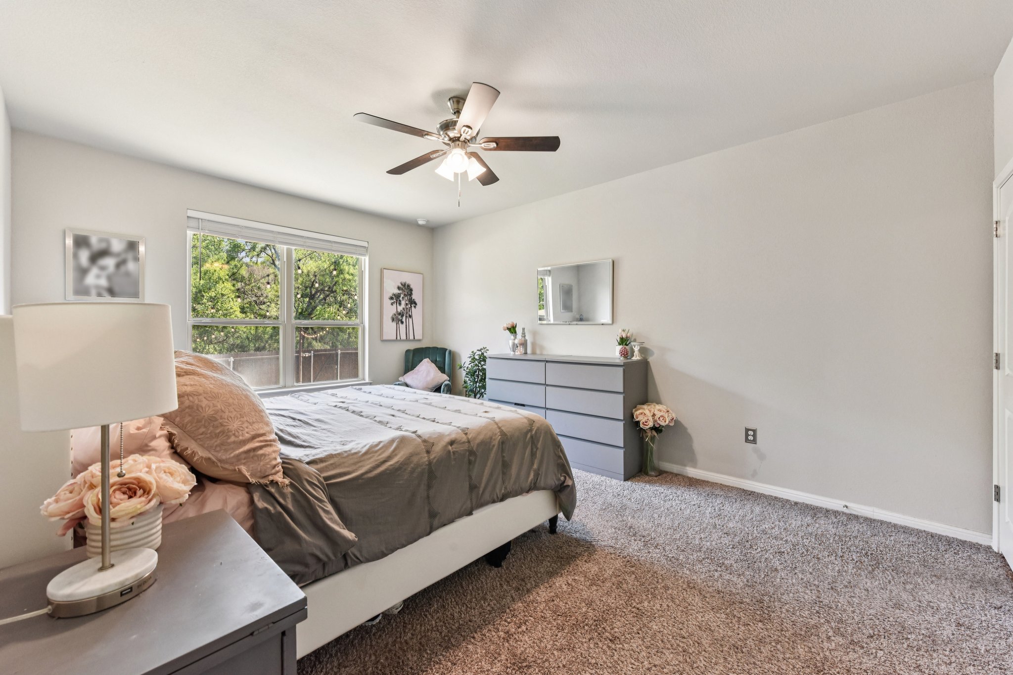 908 Goldilocks Lane Manchaca, TX 78652 - Photo 15 of 34 The primary suite offers plenty of room to configure the space to fit your needs.