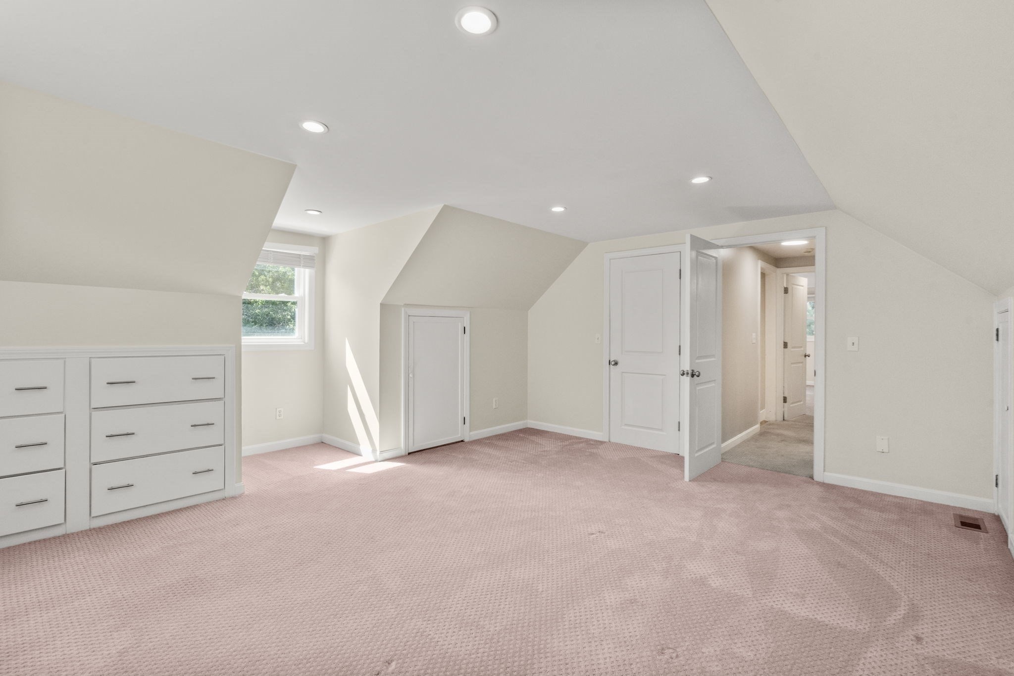 46 Wayne Road Bourne, MA 02532 - Photo 18 of 34 Gallery Image 18