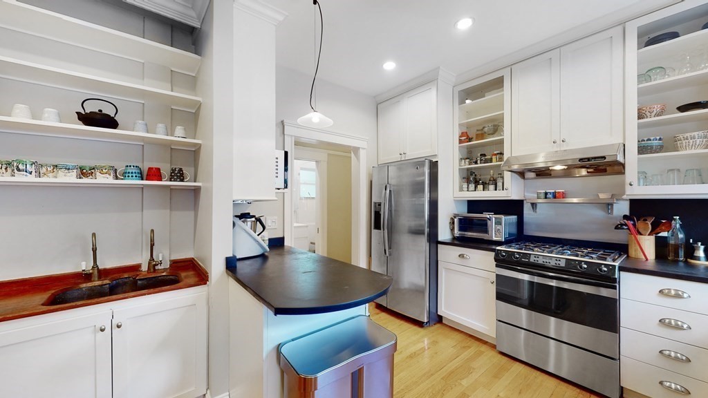 50 Garrison Road, Unit 2 Brookline, MA 02445 - Photo 5 of 36