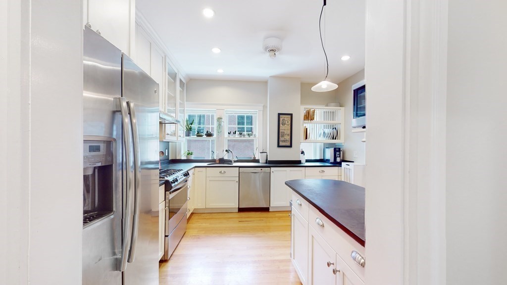 50 Garrison Road, Unit 2 Brookline, MA 02445 - Photo 6 of 36