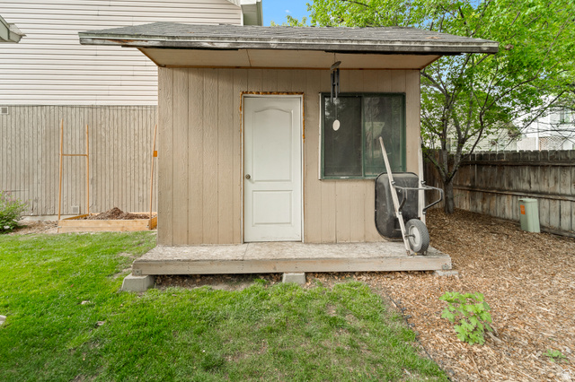 474 North 2330th Street West Provo, UT 84601 - Photo 28 of 33