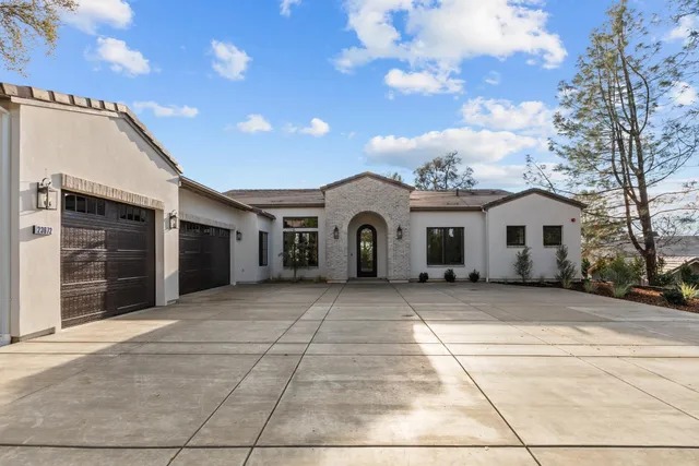 $1,399,990 | 23672 Darkhorse Drive, Auburn, CA 95602