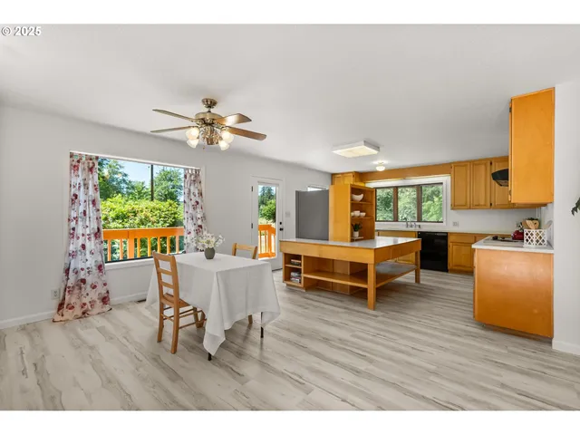 $1,490,000 | 93933 Marcola Road, Marcola, OR 97454