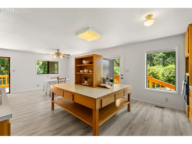 $1,490,000 | 93933 Marcola Road, Marcola, OR 97454