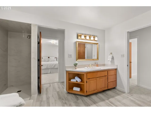 $1,490,000 | 93933 Marcola Road, Marcola, OR 97454