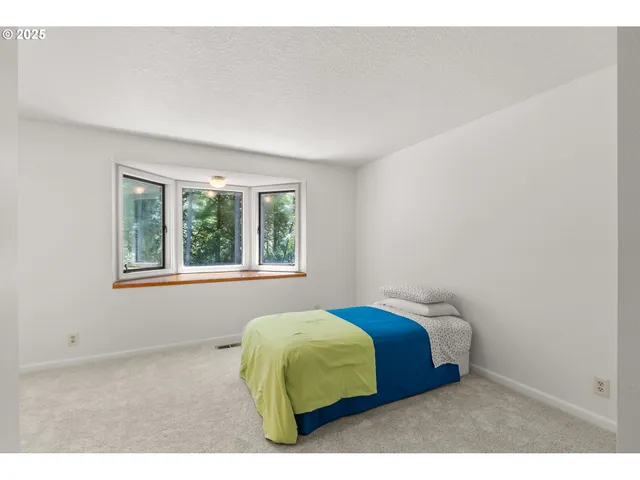 $1,490,000 | 93933 Marcola Road, Marcola, OR 97454