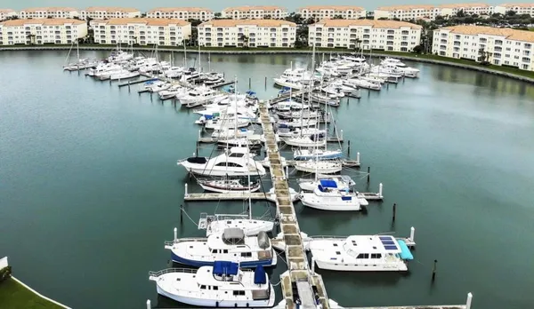 $2,500 | 34 Harbour Isle Drive West, Unit 105, Fort Pierce, FL 34949