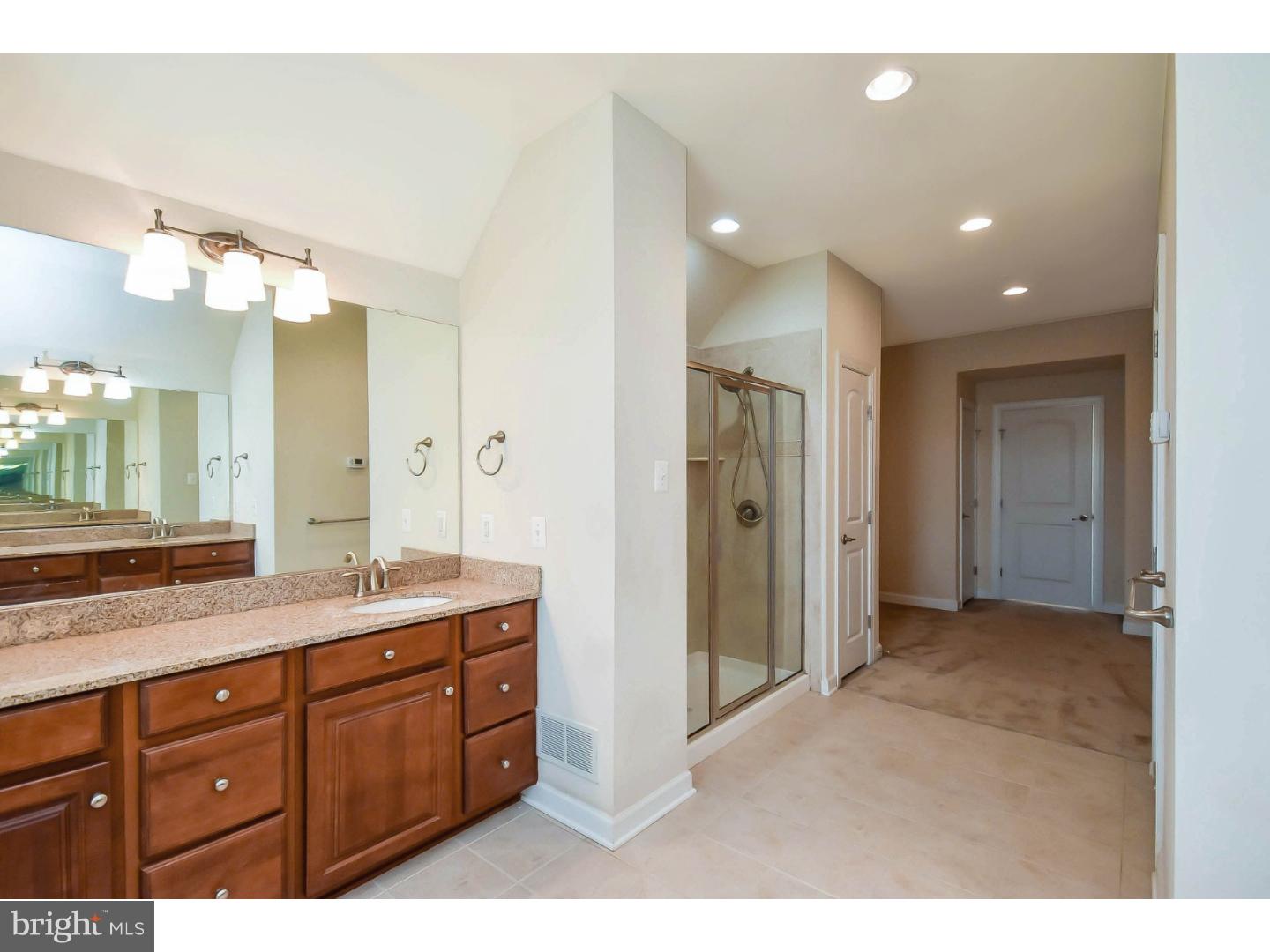 623 Fairway Drive Telford, PA 18969 - Photo 22 of 37 Master Bathroom