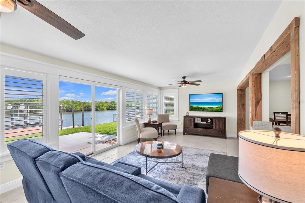 911 Silver Palm Way Apollo Beach, FL 33572 - Photo 25 of 35 a living room with furniture and a large window