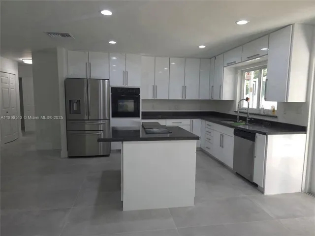 $799,900 | South Beach - St. Lucie County, Fort Pierce, FL 34949