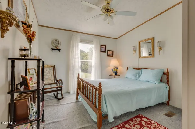 $299,900 | 392 Elbert Ramsey Road, Clinchco, VA 24226