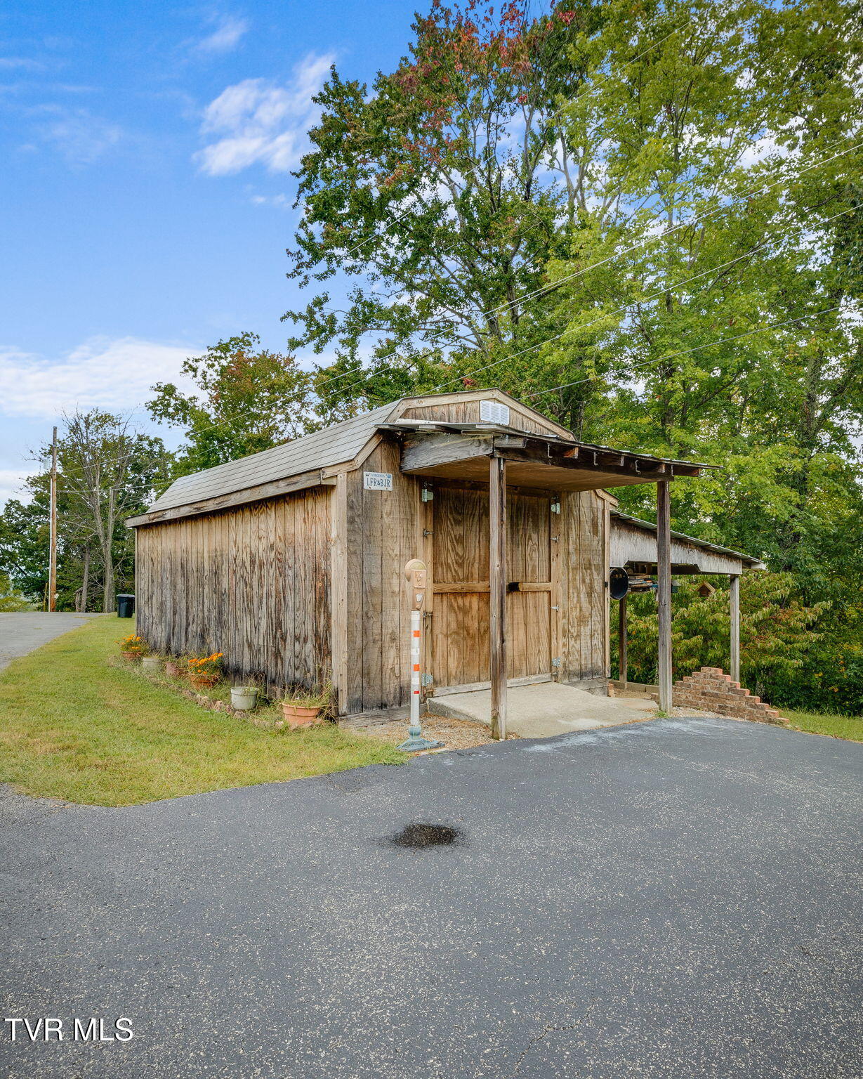 392 Elbert Ramsey Road Clinchco, VA 24226 - Photo 25 of 26 025