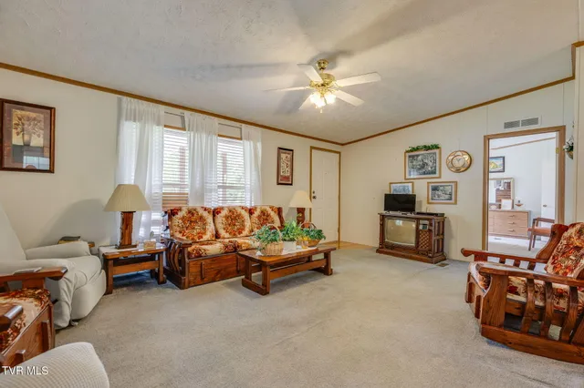 $299,900 | 392 Elbert Ramsey Road, Clinchco, VA 24226